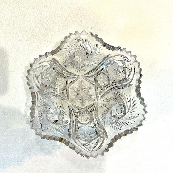 McKee early American pattern glass whirling star bowl - Picture 1 of 7